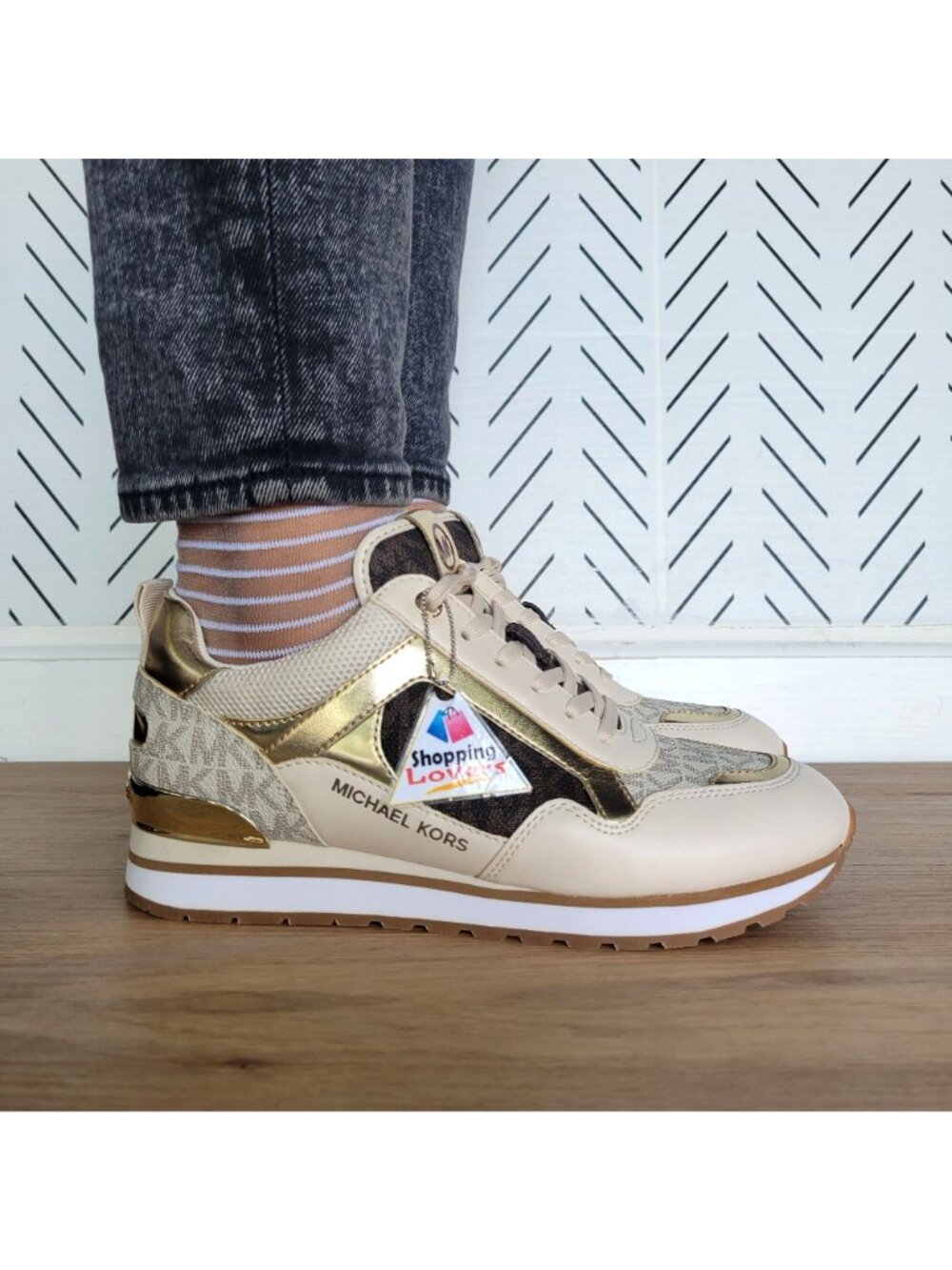 ❤️MK WILMA Women's Trainer Sneaker 9 Monogram Gold Brown Casual Lifestyle Shoes - Picture 2 of 12
